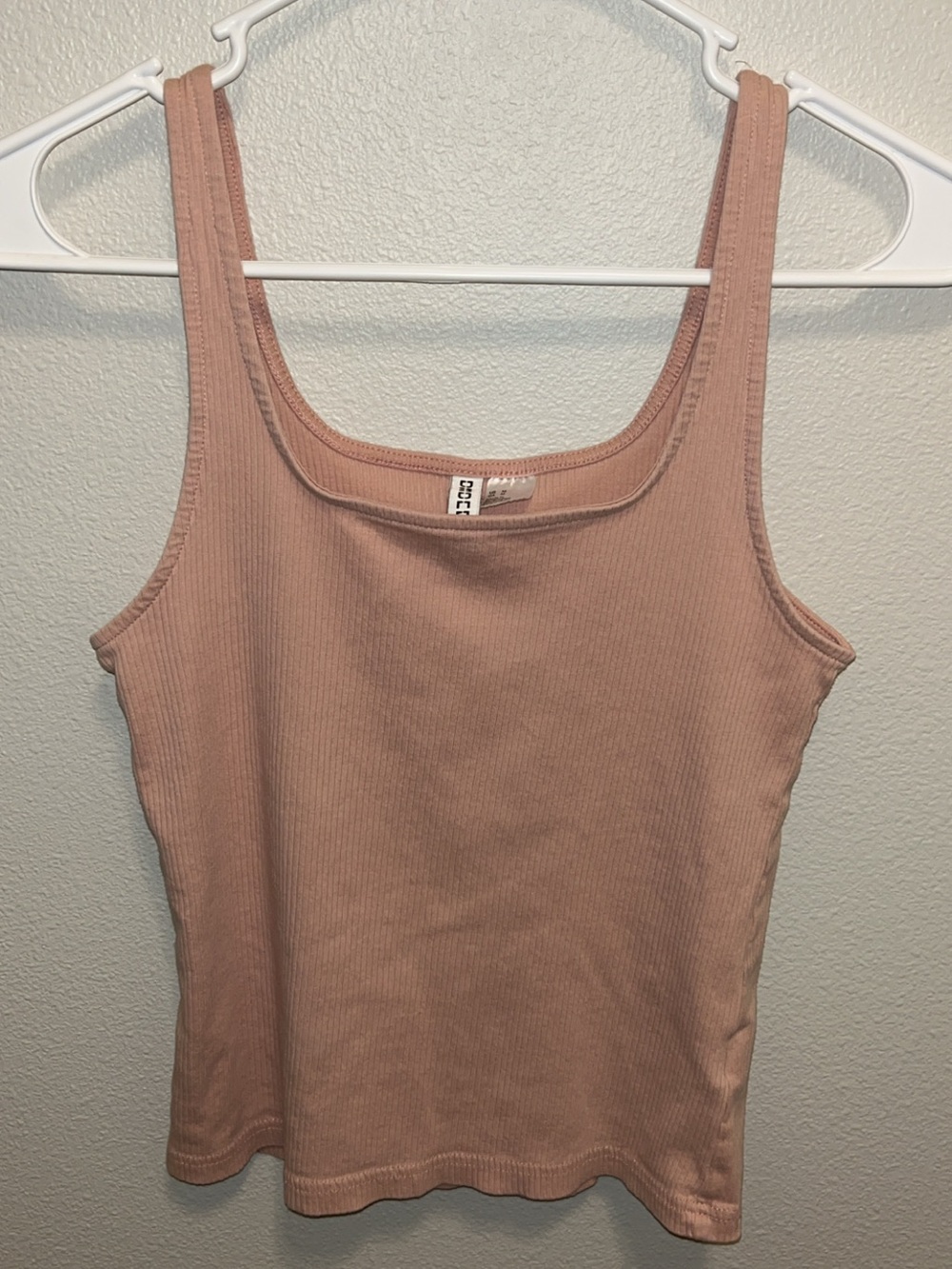 H&M Sleeveless Ribbed Tank Top in Mauve Pink
